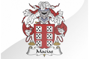 Macías